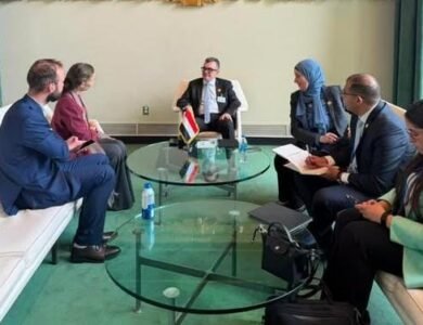planning-minister-discusses-multidimensional-poverty-measurement-with-oxford-initiative