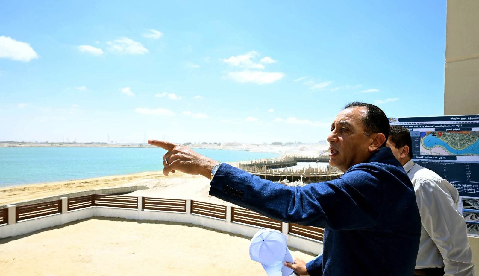 madbouly-inspects-‘marina-8’,-‘m8-by-the-lake’-and-water-infrastructure-projects-in-new-alamein