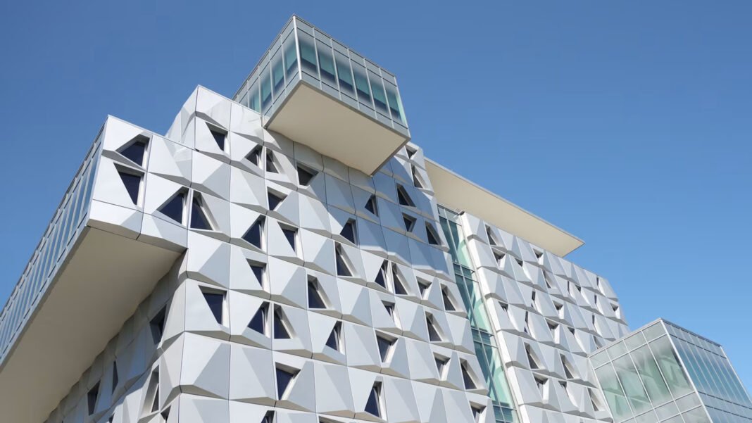 This university built an AI curriculum before ChatGPT. Now it wants to help other schools do the same this-university-built-an-ai-curriculum-before-chatgpt.-now-it-wants-to-help-other-schools-do-the-same