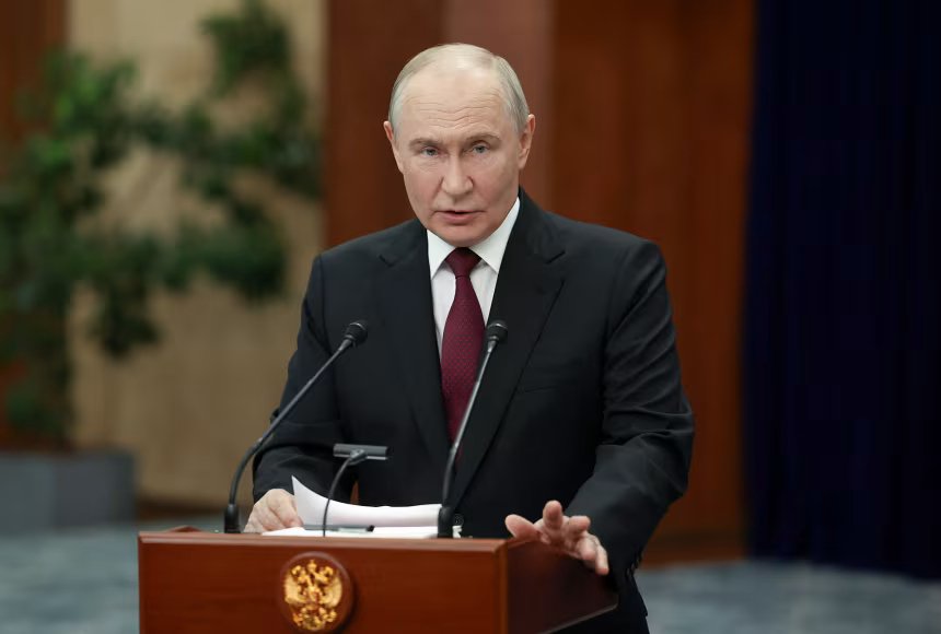It’s always Shark Week in Putin’s world. That doesn’t bode well for Trump’s Ukraine peace hopes it’s-always-shark-week-in-putin’s-world.-that-doesn’t-bode-well-for-trump’s-ukraine-peace-hopes