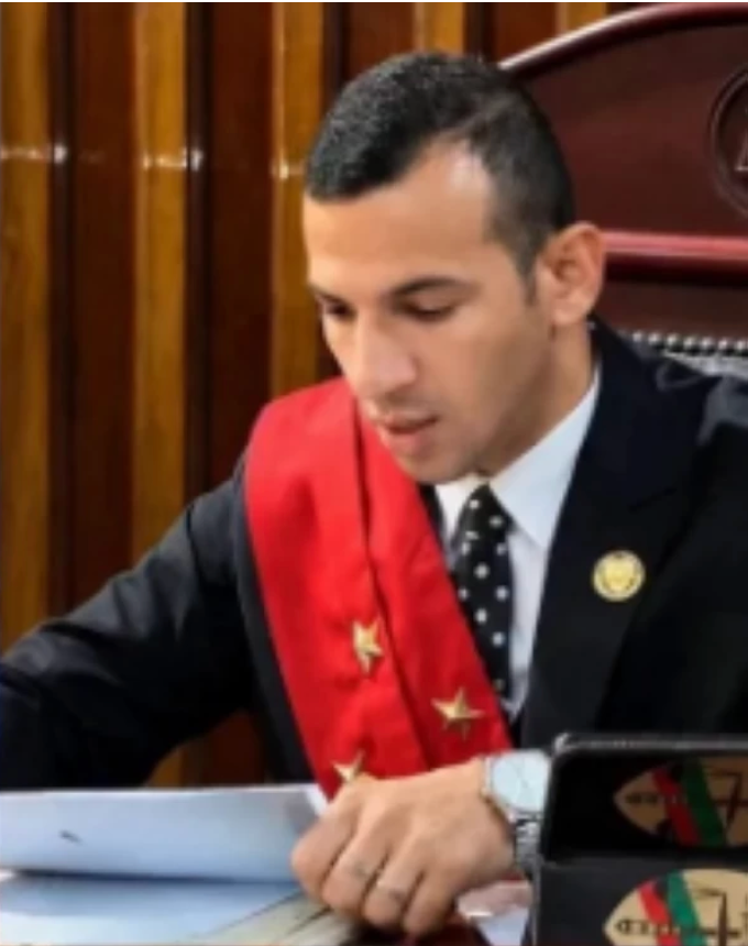Egyptian court halts trial of manual laborer who impersonated judge in housing scam egyptian-court-halts-trial-of-manual-laborer-who-impersonated-judge-in-housing-scam
