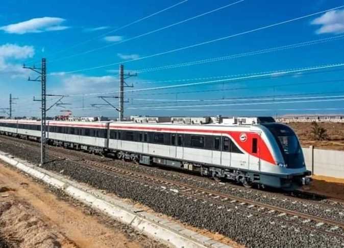 Transport Minister inspects workflow on first high-speed electric train transport-minister-inspects-workflow-on-first-high-speed-electric-train