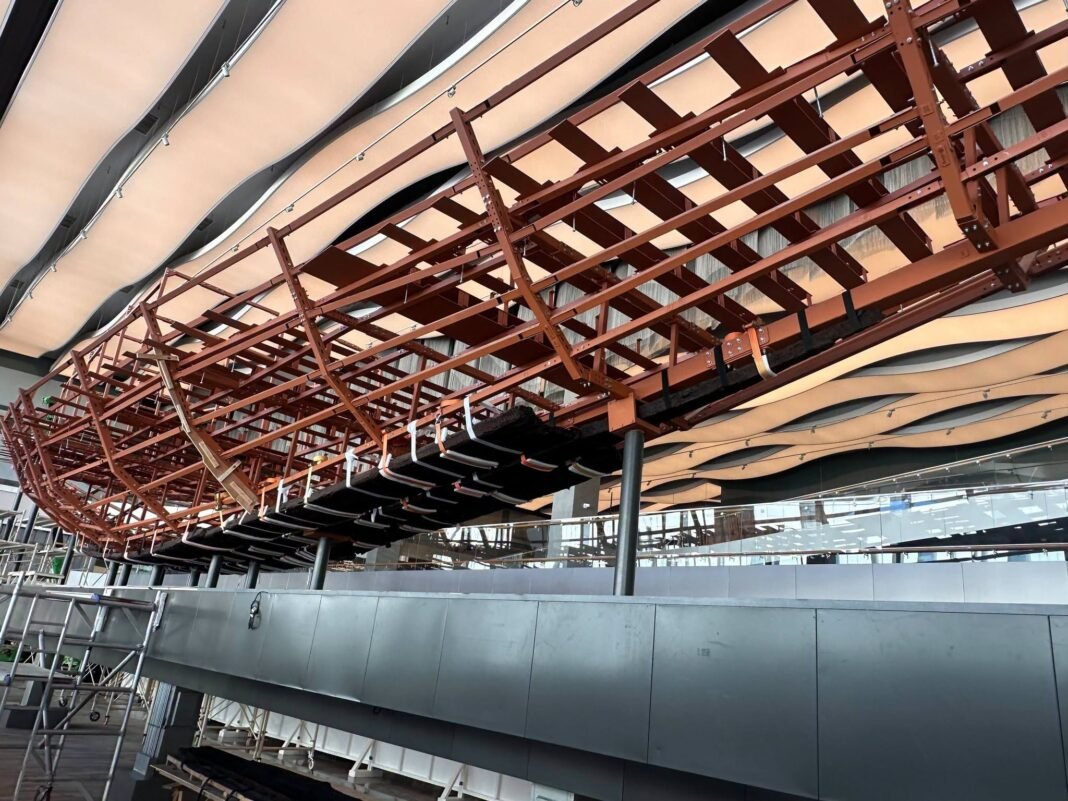 egypt-japan-team-completes-restoration,-installation-of-16-pieces-from-khufu’s-second-boat