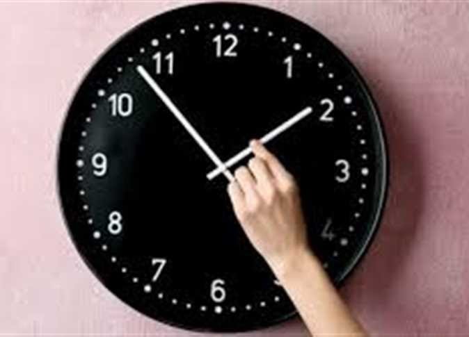egypt-turns-to-winter-time-on-friday,-clocks-go-back-60-minutes